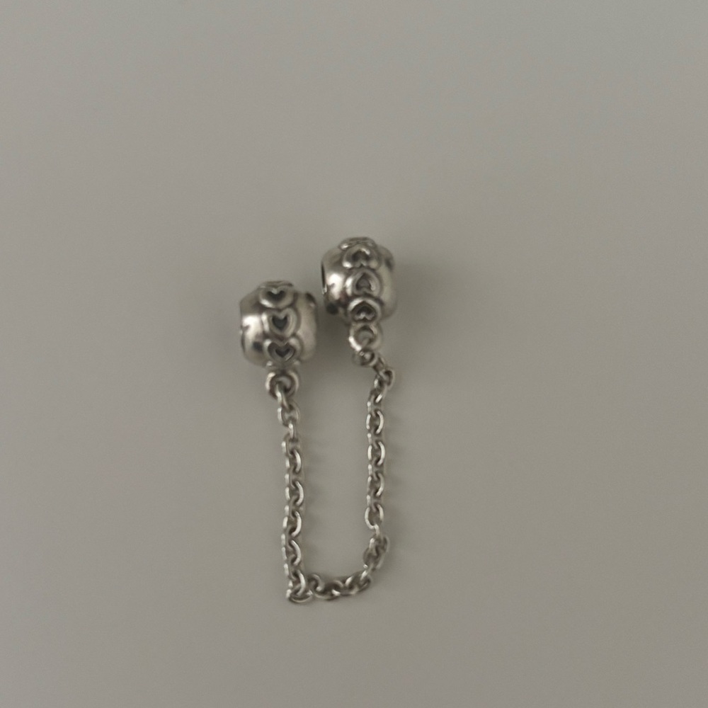 Heart safety chain